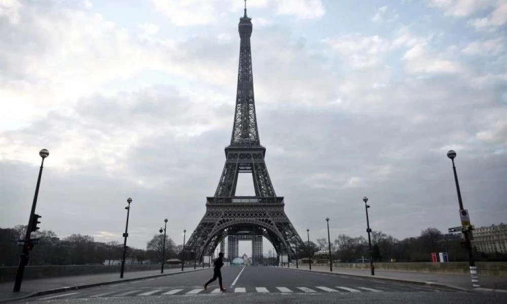 Καθηγητής νοσοκομείου στη Γαλλία: Να γίνει το νέο lockdown σε εθνικό επίπεδο